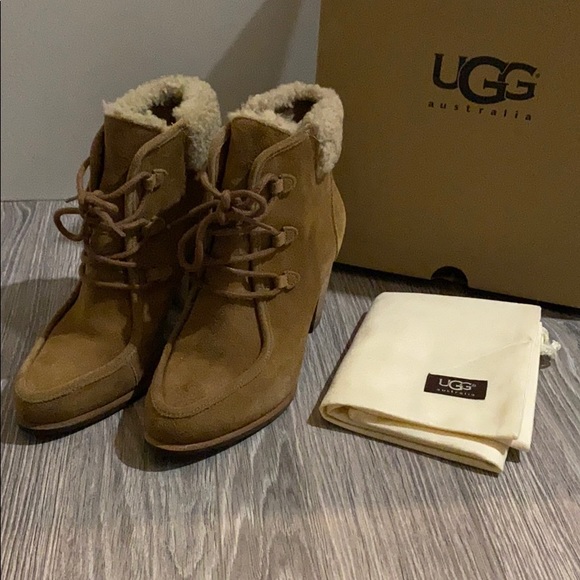 Ugh Analise Shearling Booties size 7 - Picture 2 of 4